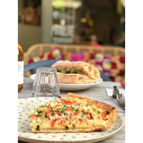 Part Tarte Salée saumon brocolis 